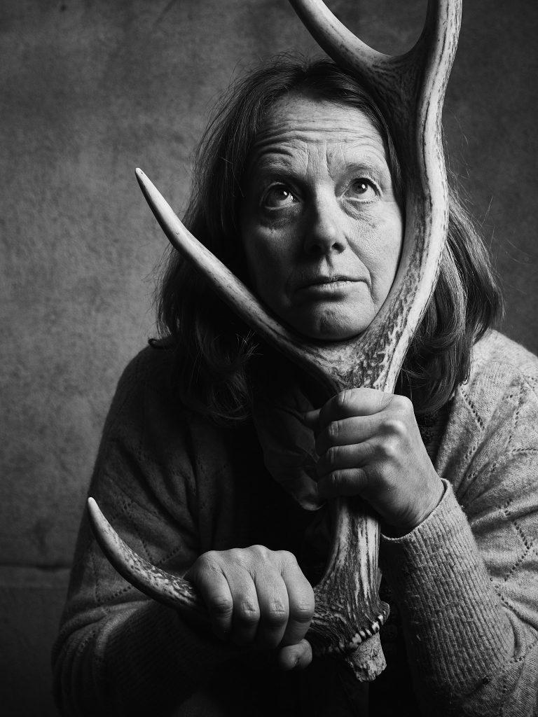 C63E6AA3-DA5F-4324-A53B-5A0A2D423D3A